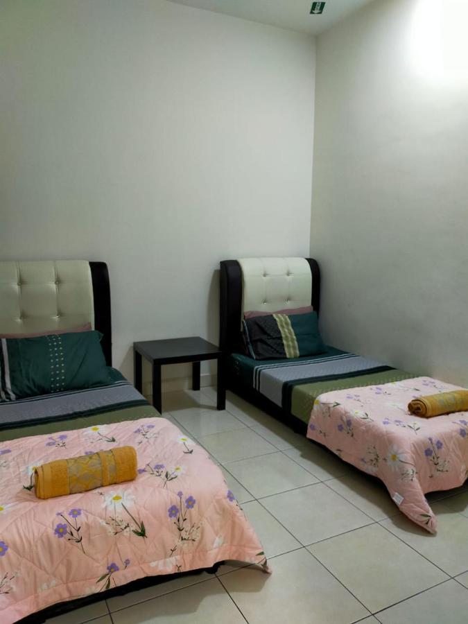 Homestay Semenyih 3 Bedroom Apartment By Kasyaf Экстерьер фото