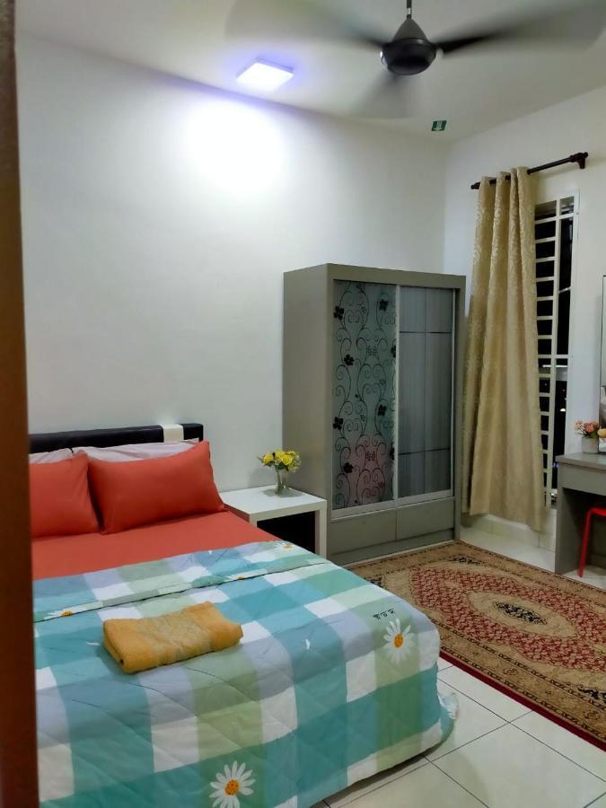 Homestay Semenyih 3 Bedroom Apartment By Kasyaf Экстерьер фото