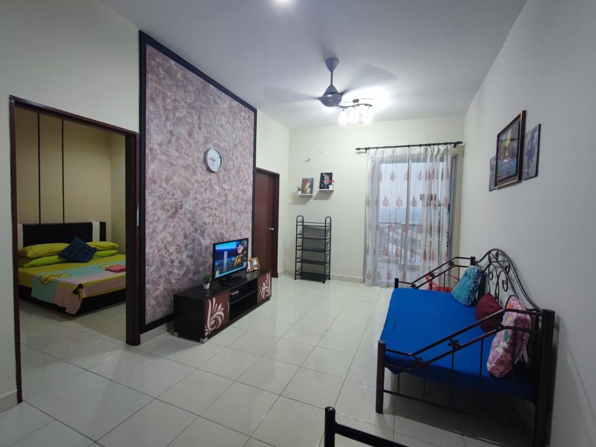 Homestay Semenyih 3 Bedroom Apartment By Kasyaf Экстерьер фото