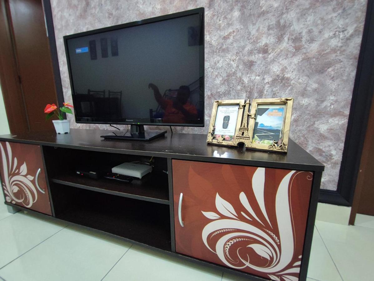Homestay Semenyih 3 Bedroom Apartment By Kasyaf Экстерьер фото