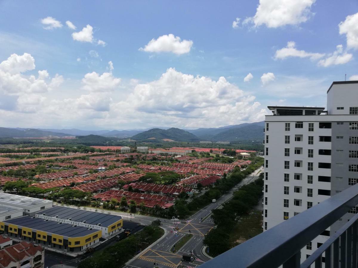 Homestay Semenyih 3 Bedroom Apartment By Kasyaf Экстерьер фото